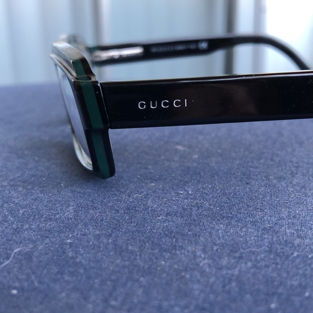 Vintage Gucci eyeglass frames - Picture 4 of 7